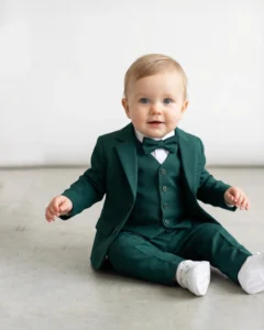 Tamno zeleno odelo za bebe i dečake