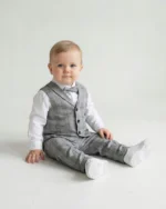 Sivi karirani komplet sa prslukom za bebe i dečake