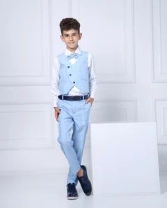 Karirani svetlo plavi komplet sa prslukom (kaoso kopčanje)