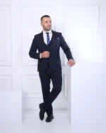 Teget muško trodelno odelo
