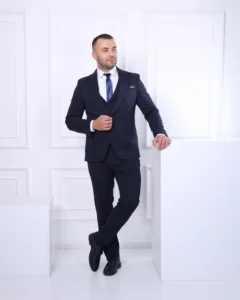 Teget muško trodelno odelo